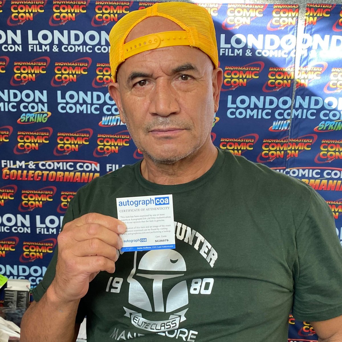 Temuera Morrison was our fav guest at this year's London Film & Comic Con. It was our absolute pleasure to certify countless autographs for his fans, and we appreciated his kind spirit and graciousness throughout the weekend.

#TemueraMorrison #AutographCOA #BobaFett #StarWars