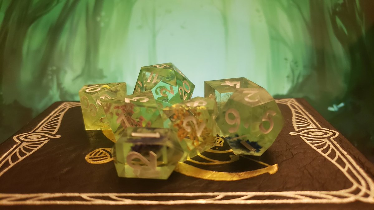 First dnd session using my own handmade dice! 😭❤