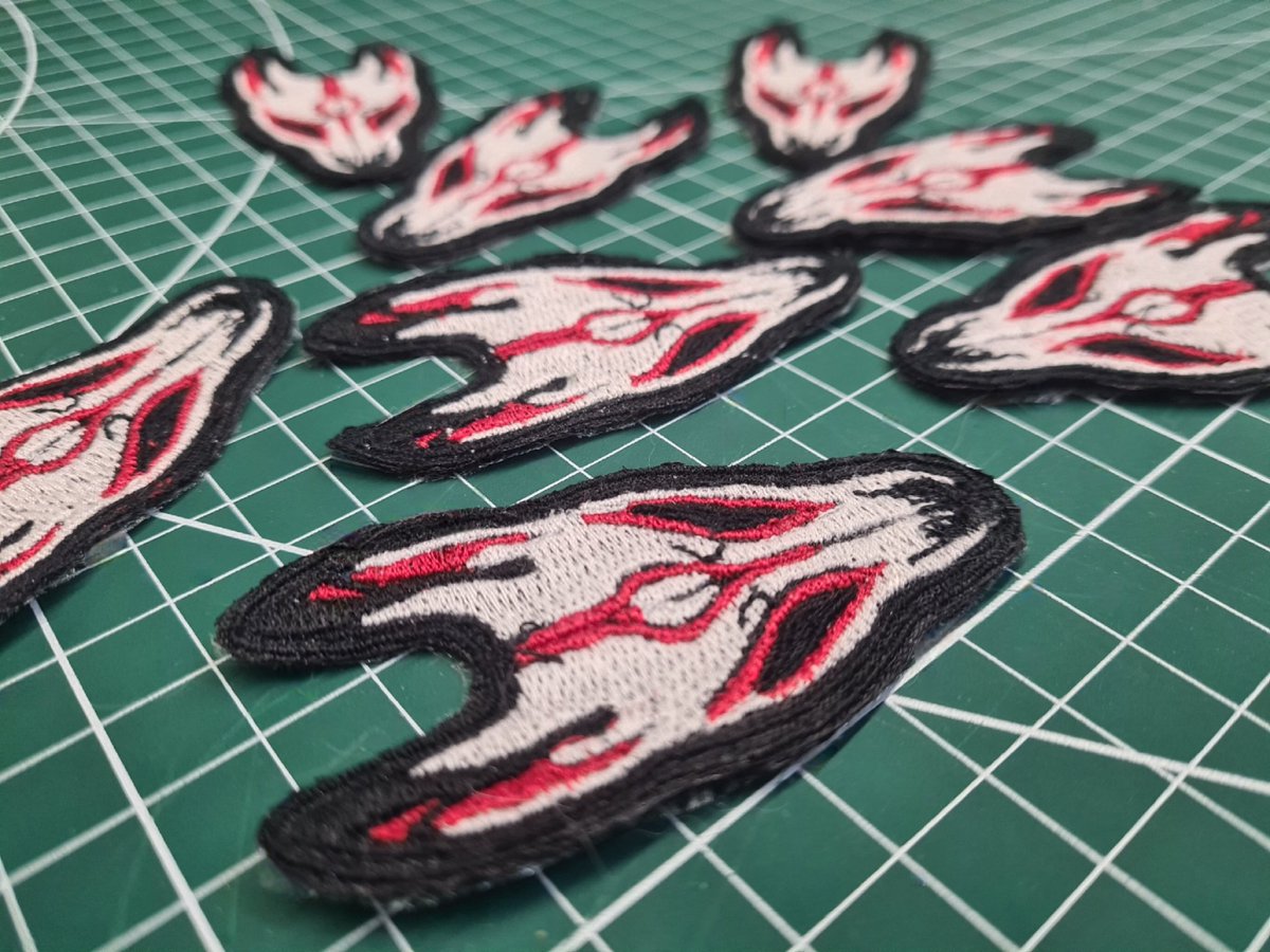Elain3p1's tweet photo. I started making and selling patches!
revive my tg
•fursuits 
•patches
•3d models
soon⏳️
•stickers 🟩🟩🟩🟩🟩🟥🟥80%
•figurines 🟩🟩🟩🟩🟩🟥 90%
other furry stuff 
https://t.co/XOcqdOXZ3i

#furry #furryart #furryfandom #furries #fursuitmaker https://t.co/sEh9FcM9xM