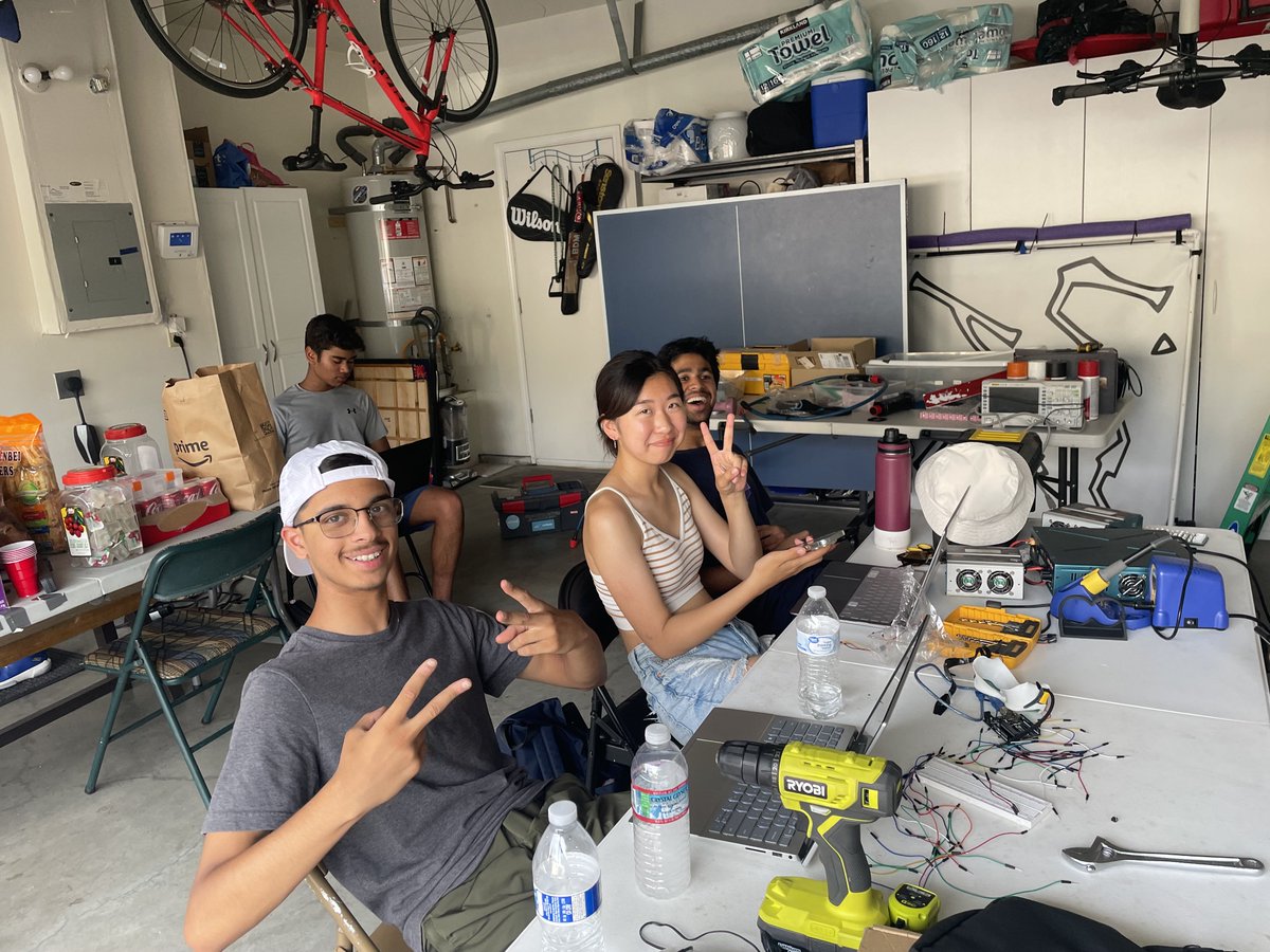 AVBotz's tweet photo. Day 43: Pool Testing and Finalizing Changes

Photo 1: Marlin ready for action
Photo 2: Craig checking on Marlin before the pool test
Photo 3: Jamba Juice! 😋 
Photo 4: Mechanical Team using CAD for some last minute changes

See you tomorrow!! https://t.co/nJvMVLzr80