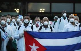 JuampaSantos's tweet photo. ¿Está de acuerdo con la convalidación de títulos de médicos cubanos y venezolanos para que puedan ejercer en Colombia?

🔁 NO
❤️ SI

💬 Comenta 👇 https://t.co/R02PwBZNu6