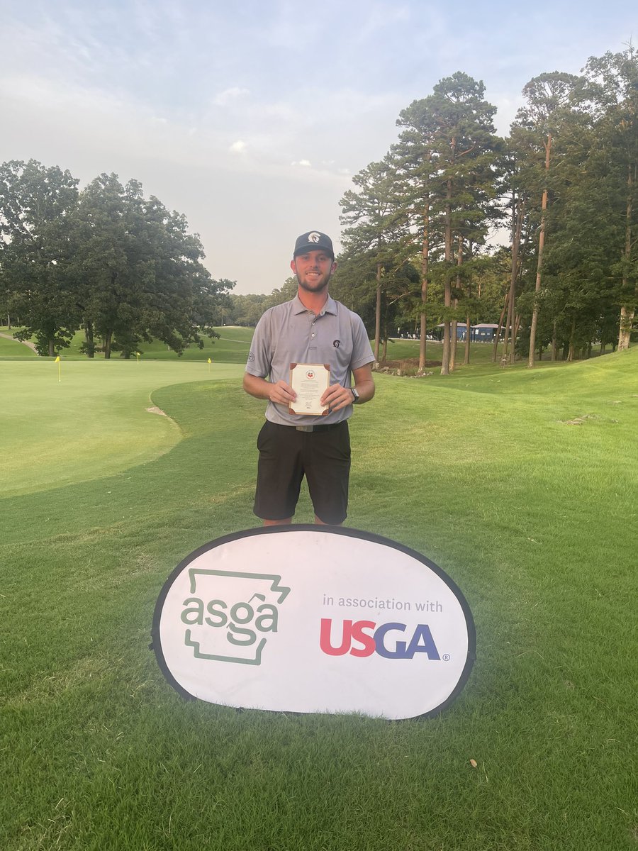 Connor Gaunt, Michael Senn, and Jansen Smith each qualified for the 2023 U.S. Amateur Monday at DeSoto Golf Club. Gaunt and Senn took co-medalist honors at -9, and Smith advanced at -8 in a playoff. Justin Hastings and Brandon Massey earned first and second alternate positions!