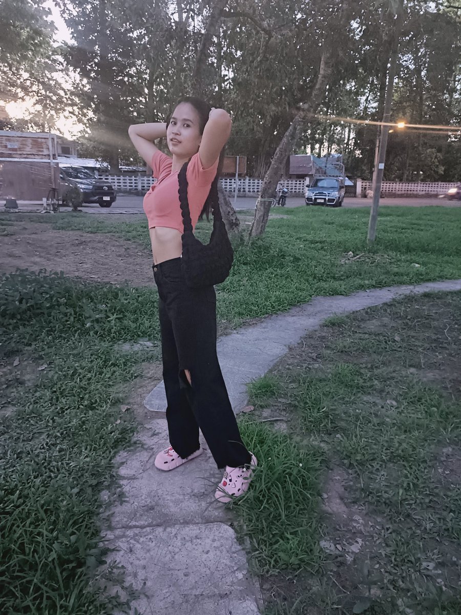 Viewdizzza's tweet image. อ้วนเอาอ้วนเอาเลยวะ แต่ก็ดีที่อ้วน
แต่ยังน่าเอา 5555555555555.
#LGBTQ  #ทอมดี้ #คบทอม #คบเพศเดียวกัน