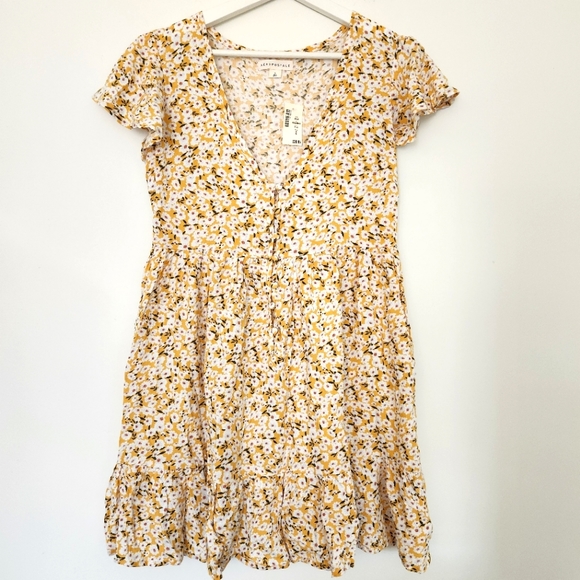 restatedfinds's tweet photo. So good I had to share! Check out all the items I'm loving on @Poshmarkapp #poshmark #fashion #style #shopmycloset #aeropostale #newbalance #knoxrose: https://t.co/A8KfLJpvxU https://t.co/lVDSVIUsXj