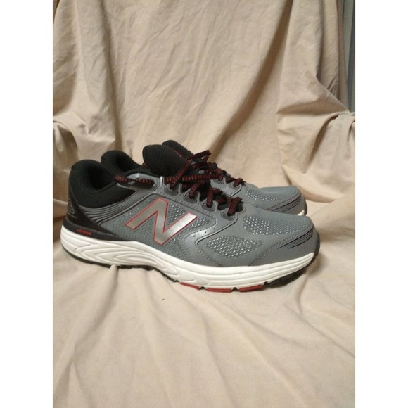 restatedfinds's tweet photo. So good I had to share! Check out all the items I'm loving on @Poshmarkapp #poshmark #fashion #style #shopmycloset #aeropostale #newbalance #knoxrose: https://t.co/A8KfLJpvxU https://t.co/lVDSVIUsXj