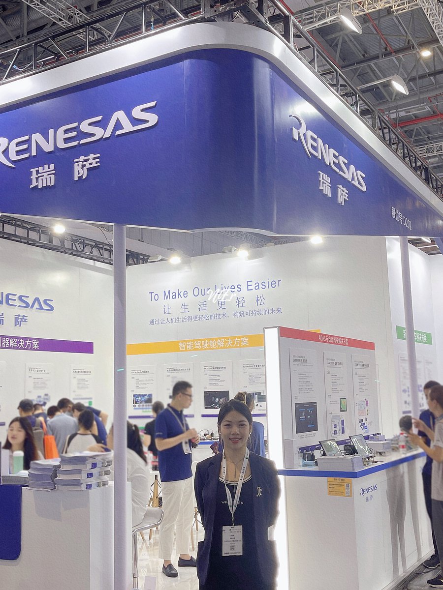 🫦Went to visit the original chip factory. Learn.
🩵Opportunities always come to those who are prepared.

#munich #electronicsmanufacturing #world #shanghai #adi #digikey #st #renesas #manufacturing #distributor #electronicsindustry #semiconductors  #Aerospace