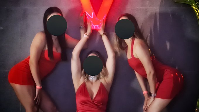 Comenta cu&aacute;ntas cogidas nos aguantar&iacute;as a @InakiLolasw, @SwCapri y a mi. Tienes que ser sincero 😈💦💦  #OnlyFans<a class="tags" target="_blank" title="On Twitter" href="/?out=eyJ0eXAiOiJKV1QiLCJhbGciOiJIUzUxMiJ9.eyJpYXQiOjE3MjA2MTc1MTMsImlzcyI6InR3cG9ybnN0YXJzLmNvbSIsIm5iZiI6MTcyMDYxNzUxMywiZXhwIjoxNzUyMTUzNTEzLCJyZWRpcmVjdF91cmwiOiJodHRwczovL3R3aXR0ZXIuY29tL0luYWtpTG9sYXN3In0.hmWbwKMVpzbF6juDvZ67JiHYdZqFUrk5RU4xWA_vA0W8oMe9wLwbIotZAIjCzq5WKEcphrhaKD2CH6zm7yOMjg">@InakiLolasw</a><a href="/tag/hotwife"class="tags"><span>#hotwife</span></a><a href="/tag/swinger"class="tags"><span>#swinger</span></a><a href="/tag/onlyfans"class="tags"><span>#onlyfans</span></a>