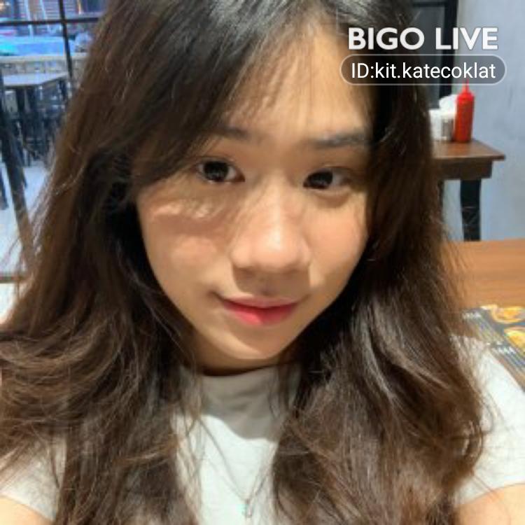 [♾] 🍭Kit.Kate #BIGOLIVE'da canlı yayında! İzle ve yeni arkadaşlar edin! slink.bigovideo.tv/yMA8Fi