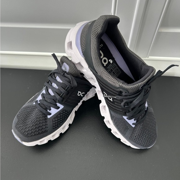 So good I had to share! Check out all the items I'm loving on <a href="/Poshmarkapp/">Poshmark</a> #poshmark #fashion #style #shopmycloset #michaelkors #shein #onrunning: posh.mk/qvjY12PywBb
