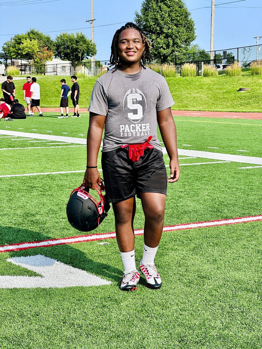 SageTooShifty's tweet photo. Was a GREAT 1st day of camp! #GoPack #Crash #RB #LB #StrongSafety #PackerPride #RoyalRefuge #BasementFit #CampBootleg #Bolt4Life⚡️#2027 https://t.co/29erDTt6mv
