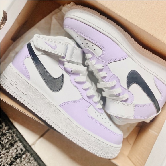 platnyms's tweet photo. So good I had to share! Check out all the items I'm loving on @Poshmarkapp #poshmark #fashion #style #shopmycloset #nike #converse #jordan: https://t.co/zlLkEkP9Jy https://t.co/Zqd4GcqTOp