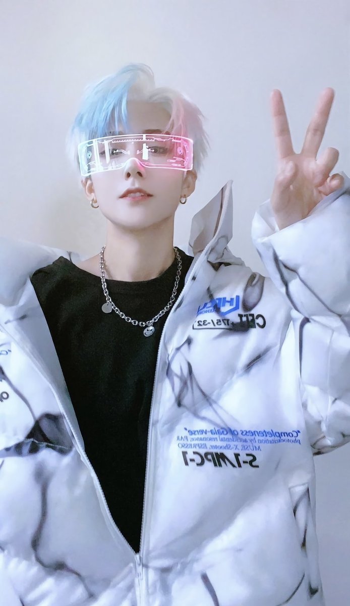 如果你遇到什麼麻煩隨時都可以告訴我

#ウルトラマン #ultraman #拟人化 #擬人化 #アニメ #animeedits #animeedit #anime #cosplayer #cosplay #migomir #mirmigo