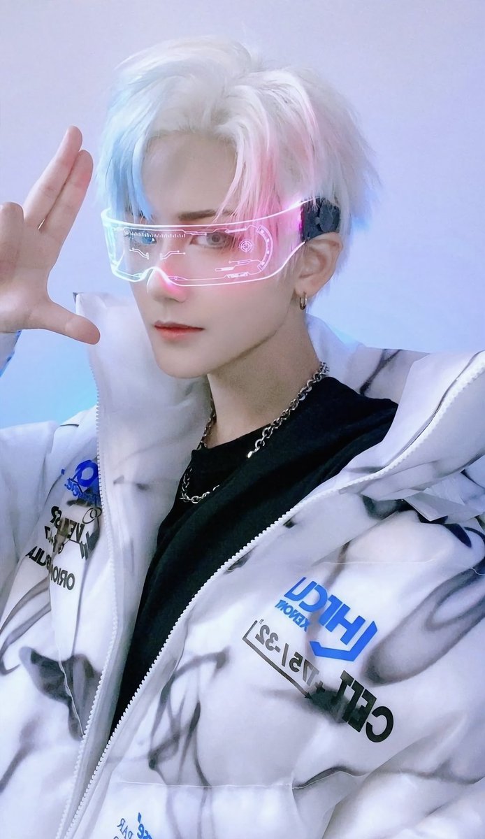 migo_mir's tweet photo. 如果你遇到什麼麻煩隨時都可以告訴我

#ウルトラマン #ultraman #拟人化 #擬人化 #アニメ #animeedits #animeedit #anime #cosplayer #cosplay #migomir #mirmigo https://t.co/t46Jv47w0x