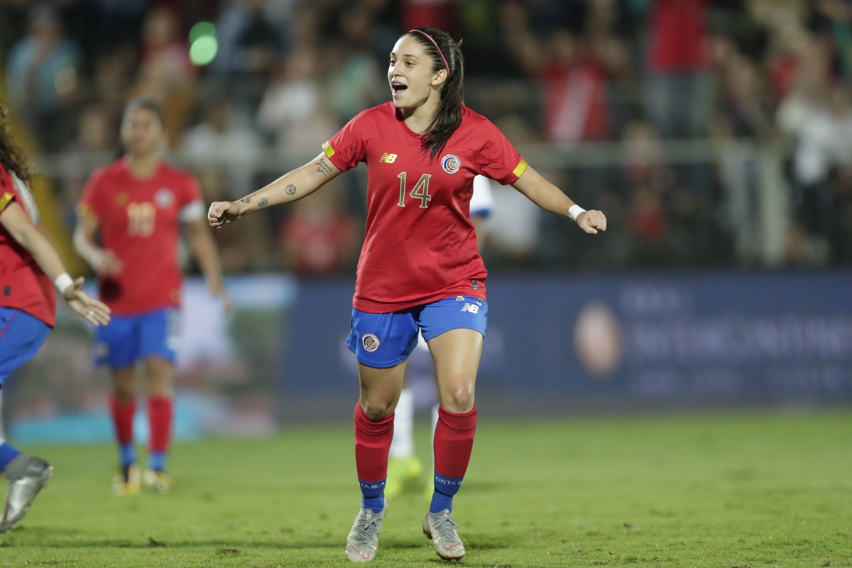 Estamos a tres días de que comience el Mundial Mayor Femenino, y Costa Rica participa.  

👉🏻 ¿Cuántas notas en medios han salido?
👉🏻 ¿Cuántos minutos de transmisión?
👉🏻 ¿Cuántos pases en vivo? 
👉🏻¿Cuántos enviados especiales?  
👉🏻 "No vende" dicen. 
👉🏻¿Cómo va a vender algo que
