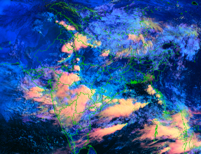 otvnews's tweet photo. A cyclonic circulation is likely to form over northwest Bay of Bengal in the next 24 hours; under its influence, widespread rains and heavy to very heavy rains are expected in #Odisha from 19 to 22 July, predicts MeT office https://t.co/jmc7p8H2ub