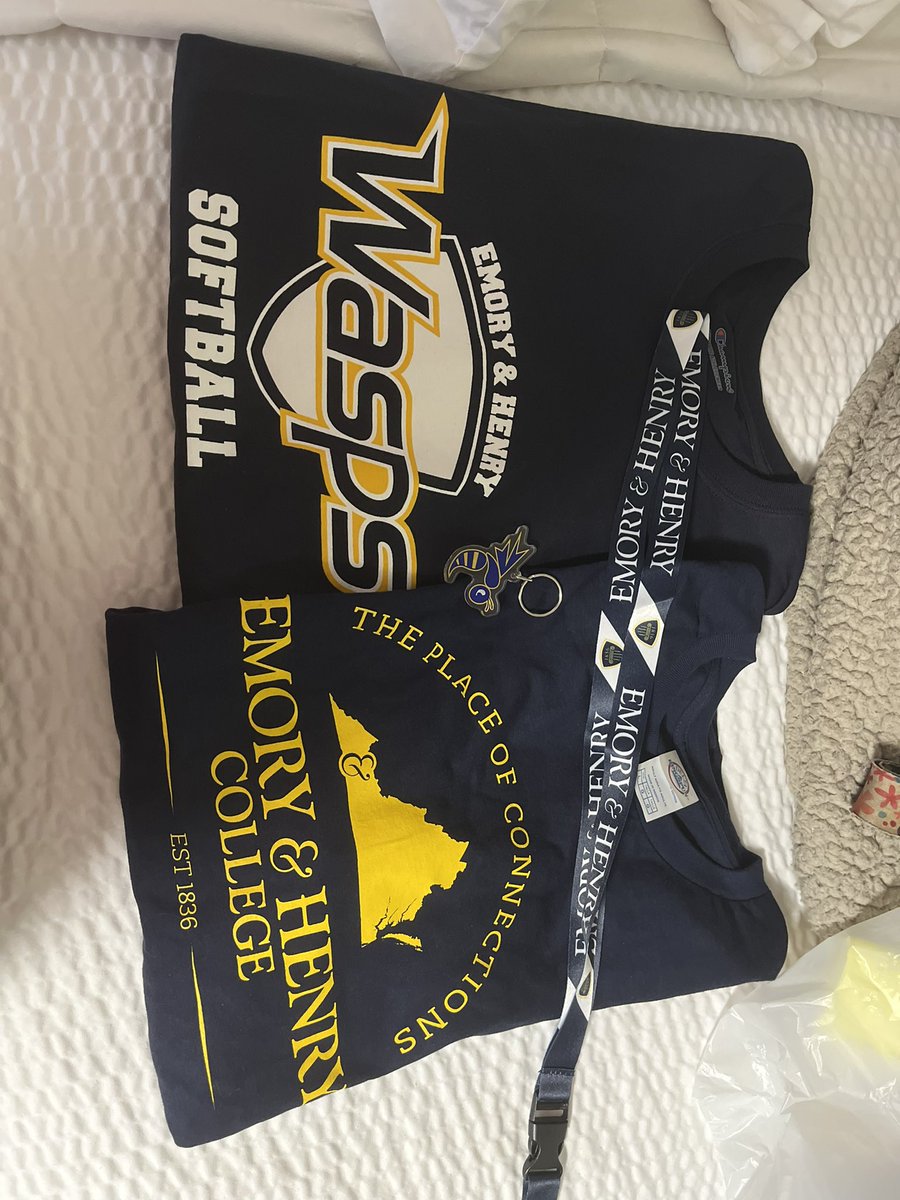 Beyond blessed to say that I am officially verbally committed to Emory and Henry College to play D2 softball! Thank you to all my friends, family and coaches who have helped me get to this point! Especially to the one who gave me life, my Lord and Savior! So excited to be a Wasp!
