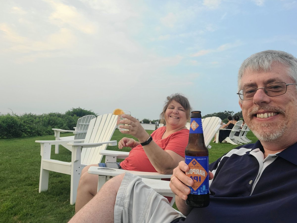 brian_bonafitz's tweet photo. A great start to our vacation in #NewportRI!! #FitzOnVacation #RhodeIsland #NewEngland #MondayNightFitz #BrianAndKathy #HusbandAndWife #25thAnniversary #July17th #TheSummerOfFitz https://t.co/V9Ya6k10pQ