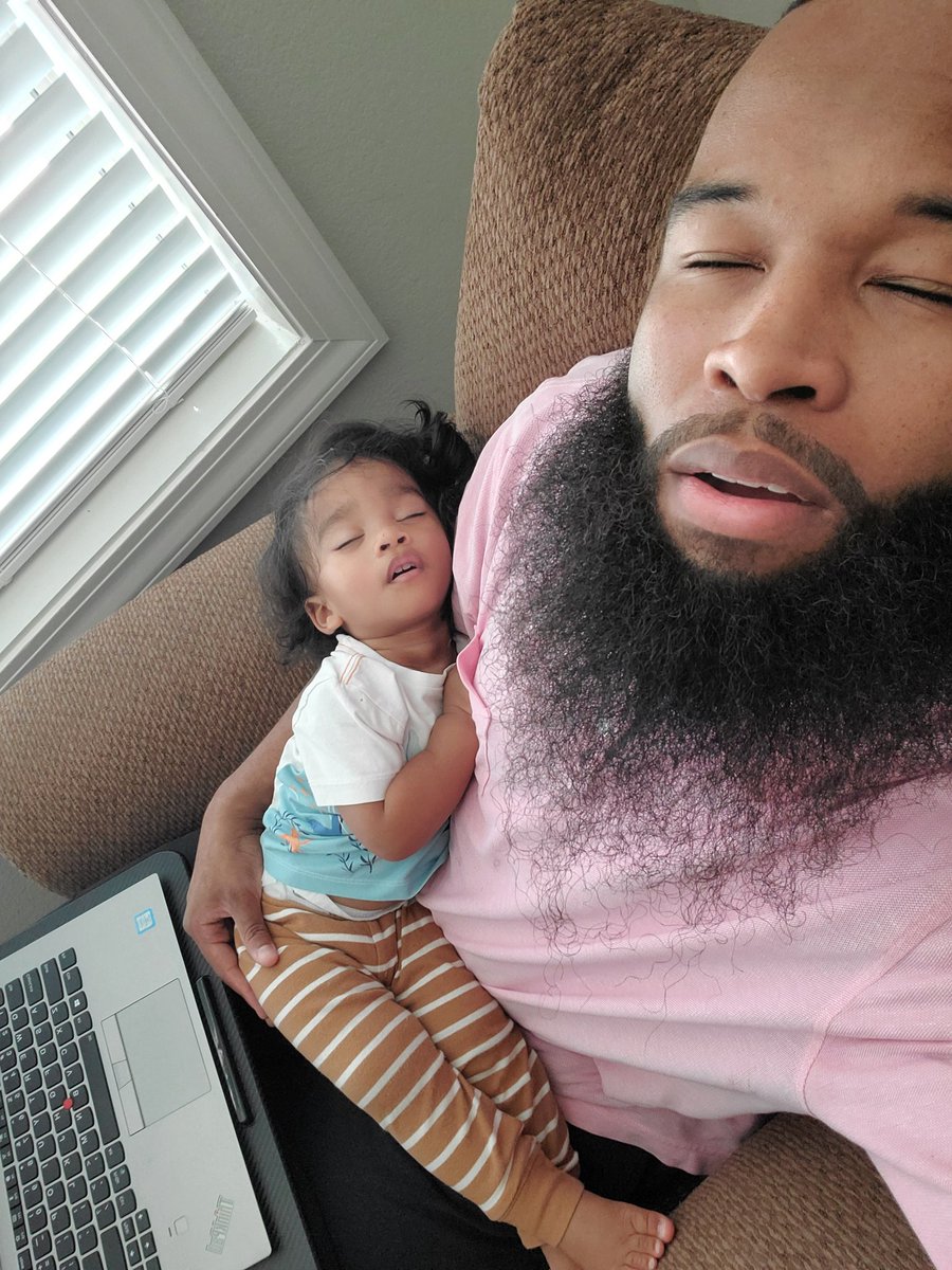 WisdomWillie_'s tweet photo. Multitask 😂 https://t.co/wRQhH8Px2a