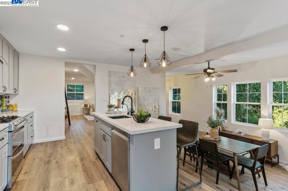 MattSaincome's tweet image. "hey man welcome to the kitchen, don't scoot back in that chair btw."

"DON'T SCOOT BACK IN THAT CHAIR!!"

*crash*