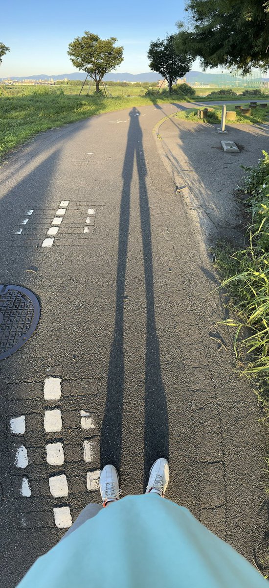 RealHanano's tweet photo. 2023-07-18[火]「朝活」
#ウォーキング
#京都 #桂川左岸 
目的は #ダイエット
しかし、朝5時でも暑い🥵 https://t.co/b3quhzcl21