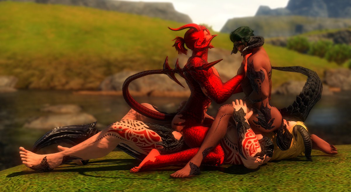 ZellierXae's tweet photo. Two asses, one top, three satisfied Au Ras 🔥
With @lunnyxiv and @RedHimbo https://t.co/OREyayU3OB
