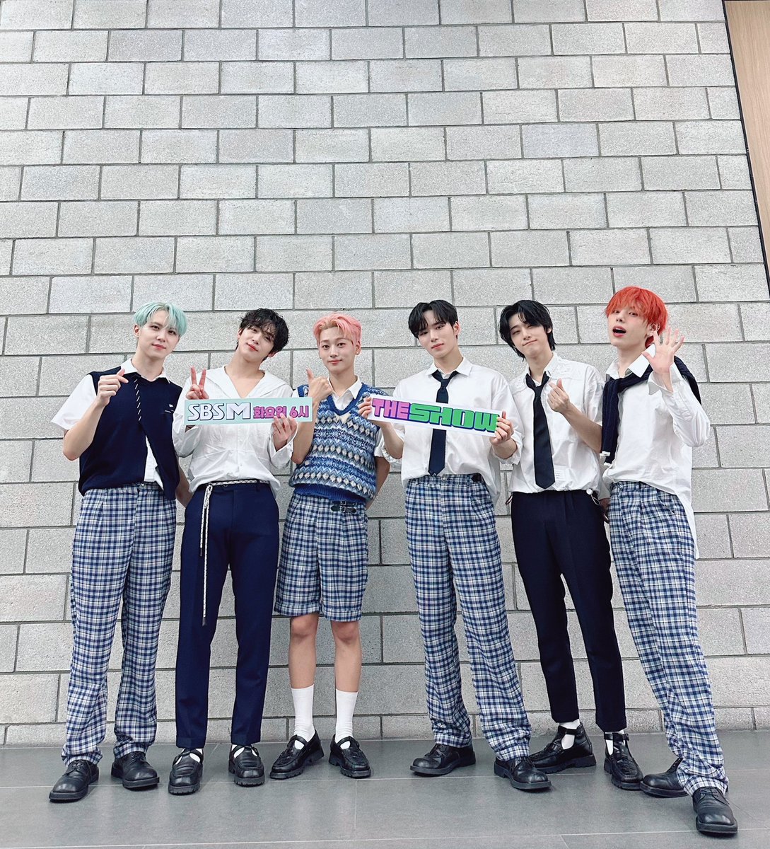 theshow_offcl's tweet photo. #더쇼 오늘부터 짱아이 안티팬 선언합니다🙋
(안 보이면 티슈로 눈물🥹 벅벅 닦음)
(안 보이면 티라노사우르스🦕 됨)
(안 보이면 티셔츠👕 찢고 소리지름)
(안 보이면 티나게 슬퍼함😢)
(안 보이면 티비📺 부여잡고 엉엉 욺😭)
🩵짱아이🩵 더쇼 눈앞에서 떠나지마...☆

#위아이 #질주 @WEi__Official https://t.co/C7GliIFpKN