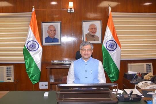 केंद्रीय रेल, संचार एवं इलेक्ट्रॉनिक्स और सूचना प्रौद्योगिकी मंत्री श्री <a href="/AshwiniVaishnaw/">Ashwini Vaishnaw</a> जी को जन्मदिन की हार्दिक बधाई एवं शुभकामनाएं।
आप शतायु हो, चिरायु हो, दीर्घायु हो,🙏