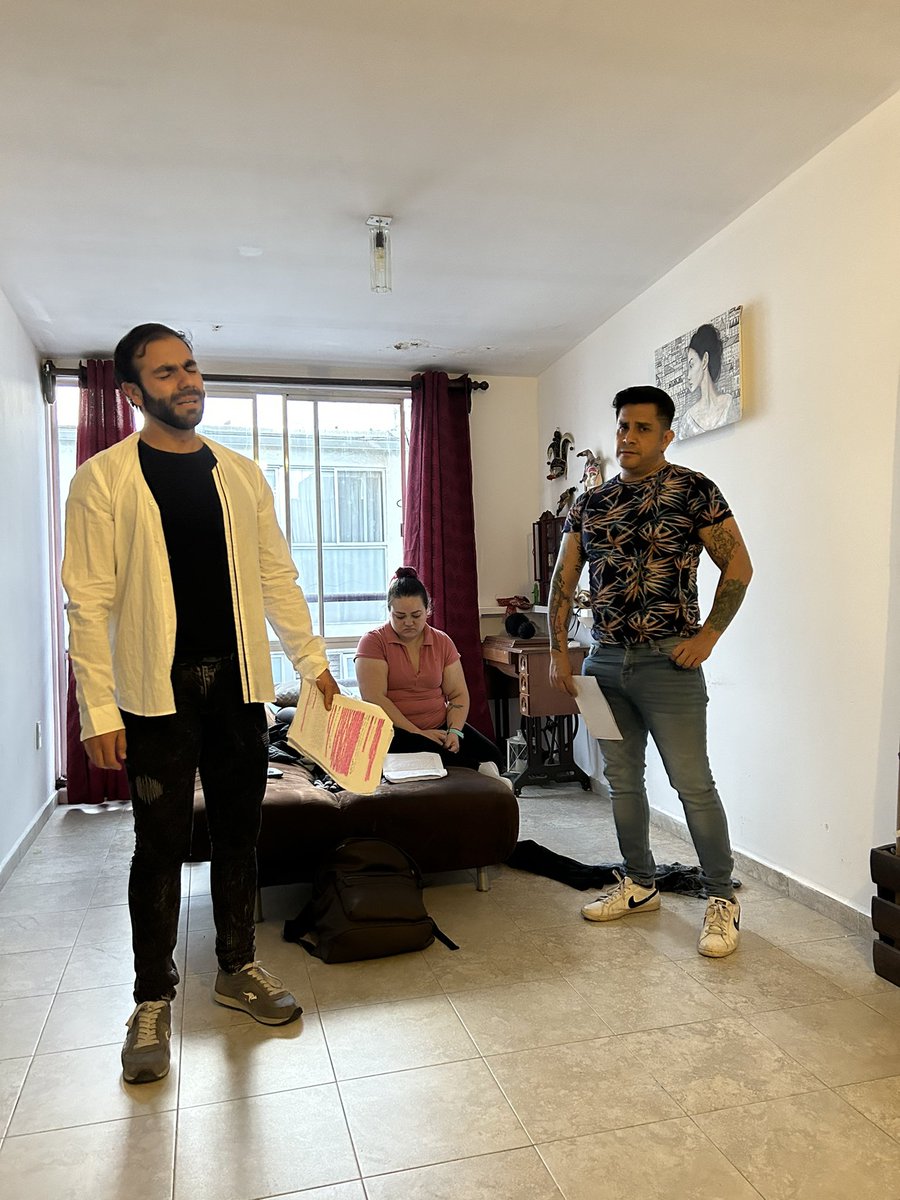 Yolanda, Ernesto y Marco los esperan muy pronto en #Teatroenbreve . ¡Funciones a partir del 4 de agosto!