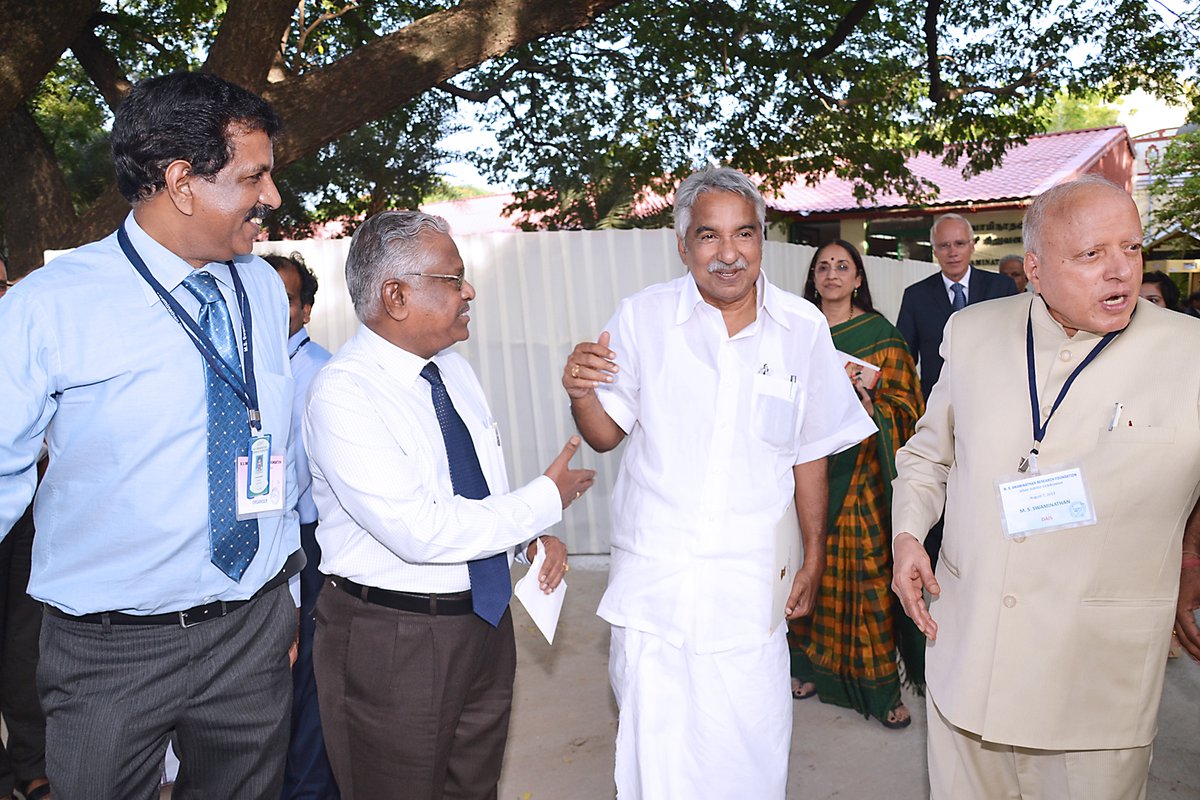 Joining heartbroken with his millions of lovers and grieving family! His legacy of simplicity and unwavering commitment to justice and inclusive progress made him truly a people’s chief minister! Followed Oommen Chandy sir silently from his KSU days!