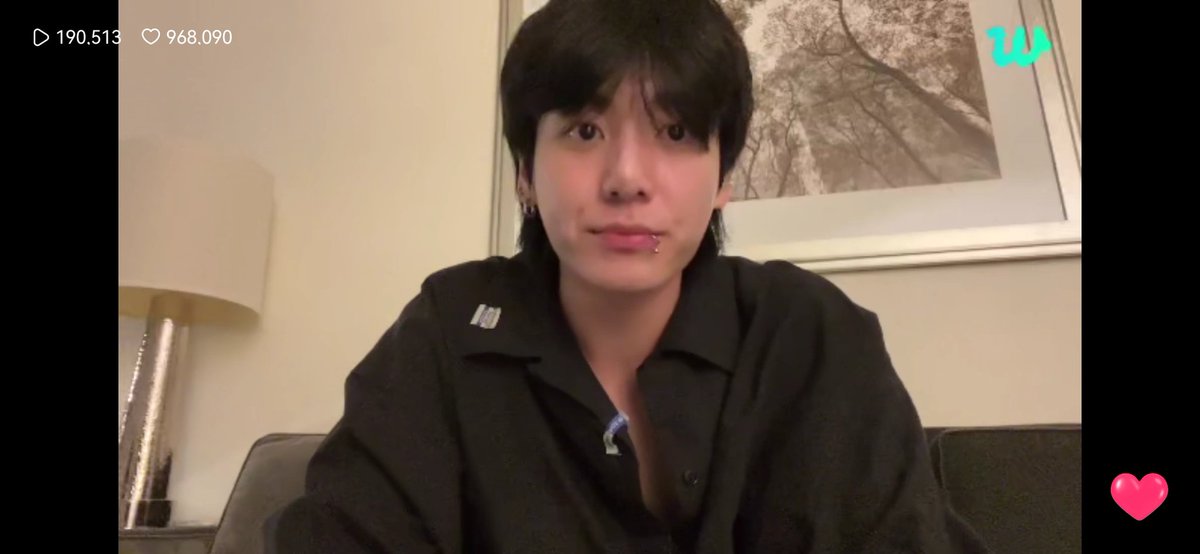 heyBTSlive's tweet photo. ARMY, JK LIVEEEE. DISFRUTÁ MUCHO💜🥺
LAMENTO DESAPARECER TANTO, DEN TODO SU AMOR A LOS CHICOS SIEMPRE✨ https://t.co/95V8M1toog