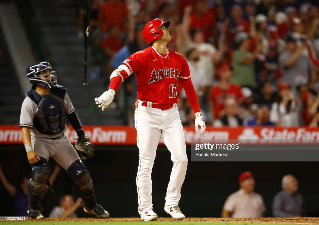 GettySport's tweet image. HOME RUN NO. 35, GAME TIED, BAT FLIP! 

SHOHEI OHTANI, EVERYONE. 🇯🇵

@Angels #大谷翔平 #GoHalos #MLB 

📸: Ronald Martinez