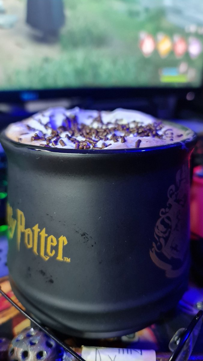Alfonzowords2's tweet photo. You won't believe what arrived from @NiftygiftsZA 🙆‍♂️🥹📦🤩
⚡️#HarryPotter Cauldron Mug!⚡️
Limited stock, Gracias!😍
🔸️Choccochino with whipped cream &amp;  🍫sprinkles
🎮Played #HogwartsLegacy
Get Yours now⚡️↘️
🔗 https://t.co/hEC3WebFuy
Nifty Gifts – 15% Discount Code: ALFONZO15 https://t.co/vy7S0clsjF