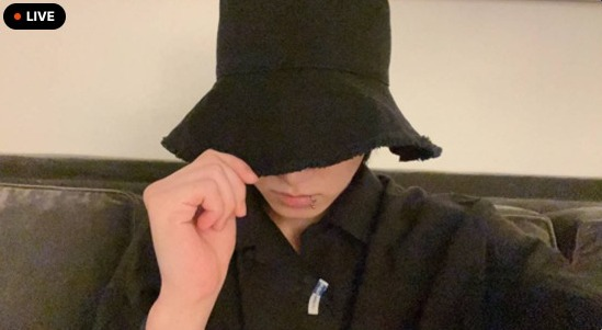 aintjkook's tweet photo. https://t.co/WXZsALZET0 | good morning, good afternoon, good evening ya dayuuum boy is here. https://t.co/0pggniyCaP