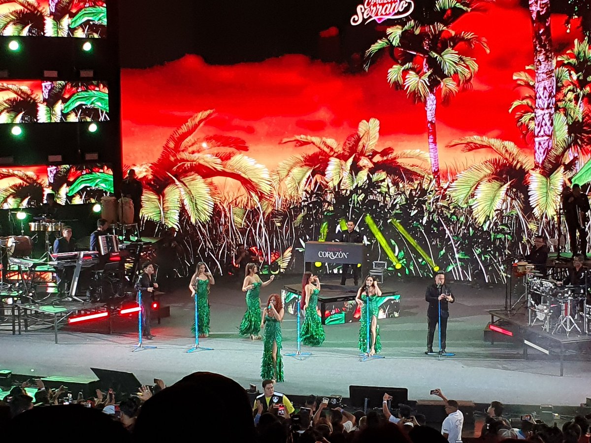 Qatequil's tweet photo. Asistir a un concierto de Corazón serrano. Check https://t.co/yz8okDywpB