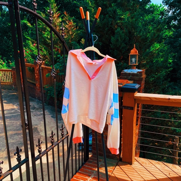 Nichoallavender's tweet photo. So good I had to share! Check out all the items I'm loving on @Poshmarkapp #poshmark #fashion #style #shopmycloset #ambico #so #jjill: https://t.co/h5c5l7o2Tl https://t.co/ca8SgtasQS