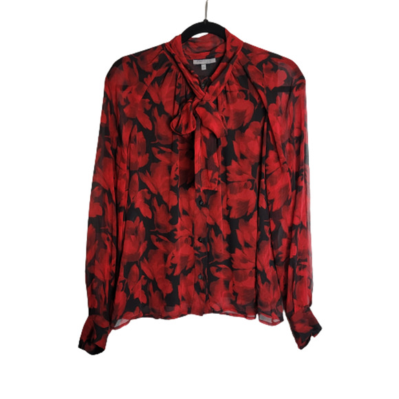 So good I had to share! Check out all the items I'm loving on <a href="/Poshmarkapp/">Poshmark</a> from <a href="/TheCuteHunter/">The Cute Hunter</a> #poshmark #fashion #style #shopmycloset #hollister #anneklein: posh.mk/VSeN54verBb