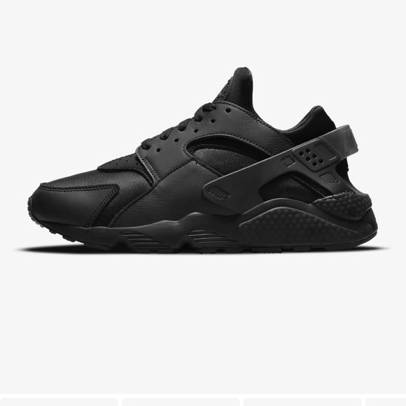 JMaeQuam's tweet photo. So good I had to share! Check out all the items I'm loving on @Poshmarkapp #poshmark #fashion #style #shopmycloset #nike: https://t.co/EcMxf095jx https://t.co/6L7Vw2AElG