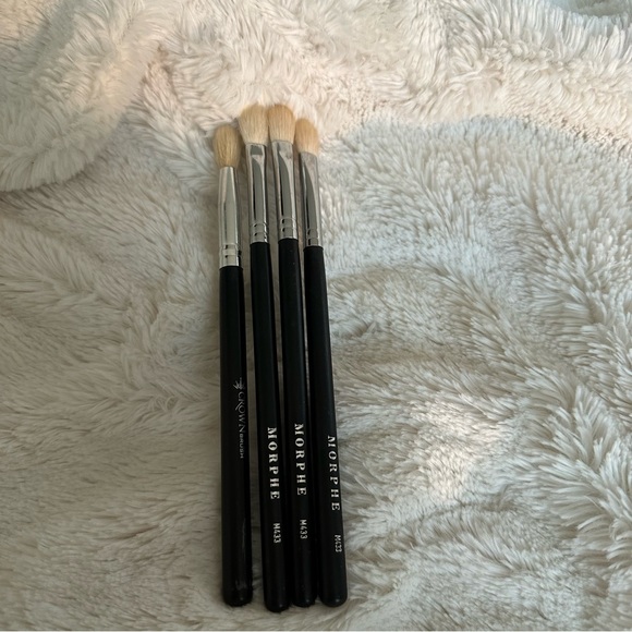 topseg2011's tweet photo. So good I had to share! Check out all the items I'm loving on @Poshmarkapp #poshmark #fashion #style #shopmycloset #newyorkcompany #morphe #oldnavy: https://t.co/aR4QF0vC60 https://t.co/jJb1wM1Km4