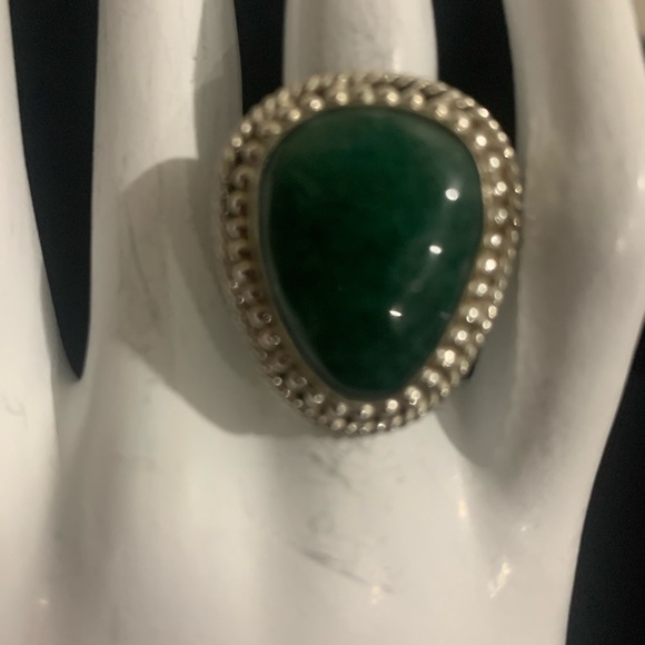 Sylvoski Boutique tweet media