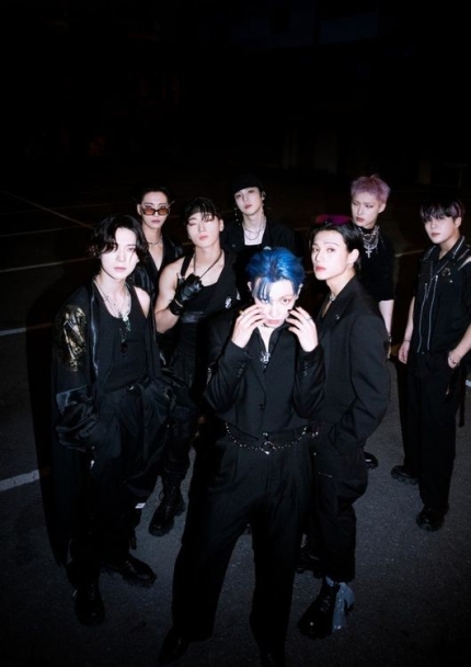 ✨빌보드 톱 10! 글로벌 k팝 그룹 '에이티즈(ATEEZ)'💖
[🌍원얼스:아트피아] 스페셜 게스트로 출격!

<a href="/ATEEZofficial/">ATEEZ(에이티즈)</a>

📰뉴스 보기 
👉naver.me/FoRwZQrP

➡️위플 공식 디스코드 :
👉discord.gg/weple

<a href="/wavve_official/">Wavve (웨이브)</a>🌊
<a href="/ATEEZofficial/">ATEEZ(에이티즈)</a>

#원얼스아트피아 #웨이브 #디지털아티스트