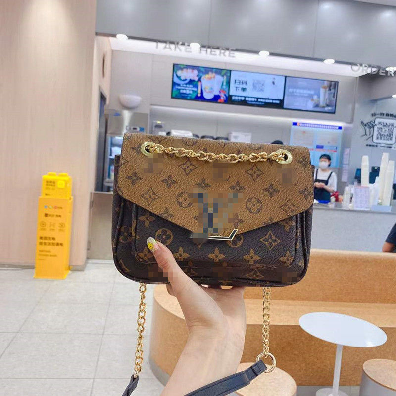 💋💗Women Fashion One-Shoulder Portable  Bag
🎀🎀🎀
🎀🎀🎀
#budgetshopping #fashionbag #womenbags 
 #cheap #bag #bags #designer #designerbag #dreambag #trendbag #luxury #luxurybag #bucketbag #discount #luxuryshopping #handbag #fashion #fashionbag