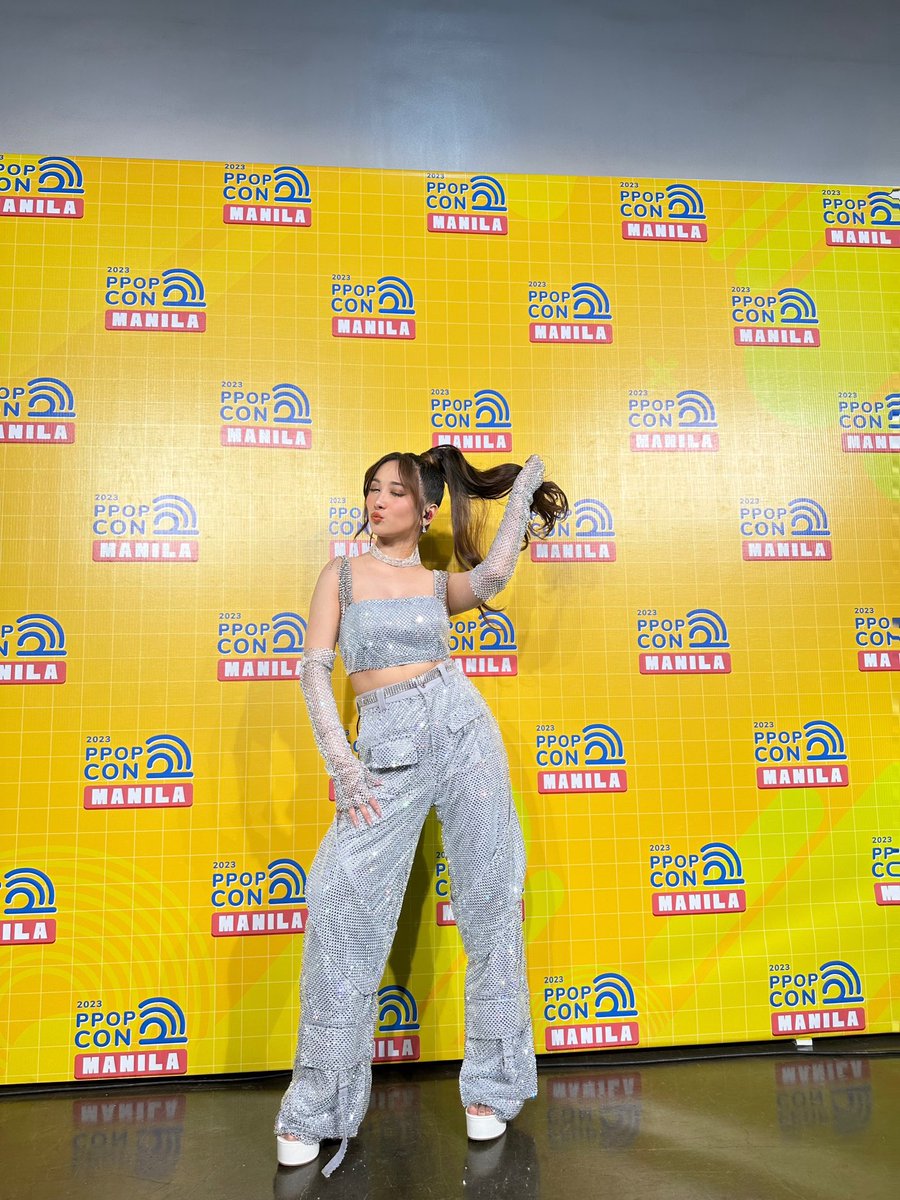 I finally had the opportunity to perform my debut single, Tell Me for the first time! It truly was a dream come true. 

Also can I just say how supportive ppop community are?! A massive thanks to each and every one of you. 

<a href="/PPOPCONVENTION/">PPOPCON</a> #SHEKI