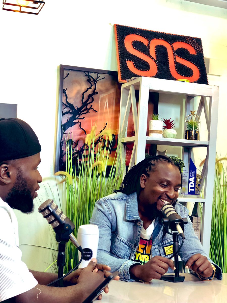 Mbdoggmaster's tweet photo. My new song #Sawasawa x hamisamobetto OUT NOW on major digital platforms Link in my Bio 👆 

SHARE,LIKE,COMMENT

.
.
#dadymaster #MakopaincMGM 

ASANTE SANA ILIKUWA WAKATI MZURI KWANGU MB DOGG /DADY MASTER on  @simulizinasauti

Youtube
https://t.co/PCPceSRVhM

#Returnofthemaster https://t.co/mxhNbXPRGw
