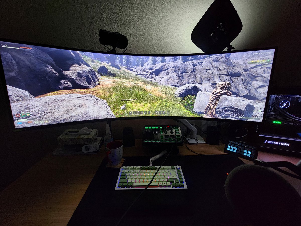 MistrVulture's tweet image. Playing #Icarus 🥵