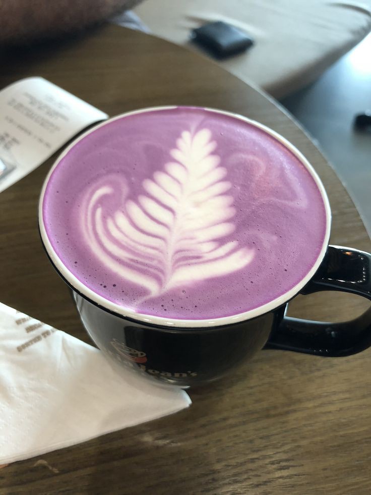 bcnshscafe's tweet photo. [🍀] ·˚ ༘ order for: @danisavr 🍰༄ ೃ -
✎ everytime i see you my day becomes instantly better (we see each other every 2 weeks) <3

🤍 : jhepoy
🎵: I KNOW A PLACE by CHEVY https://t.co/HqMwAwNdQv