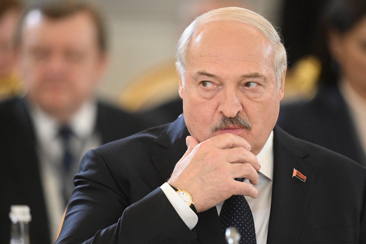 Eric_Lecomte_'s tweet photo. ⚠️ #Loukashenko a légalisé le PMC #Wagner en #Biélorussie⚡️

Alexandre Loukachenko a signé la loi "Sur la milice populaire". Selon le ministre de la défense de la république, la loi permettra aux citoyens non conscrits de défendre leur pays les armes à la main.
1/ https://t.co/XslwdY5iwh