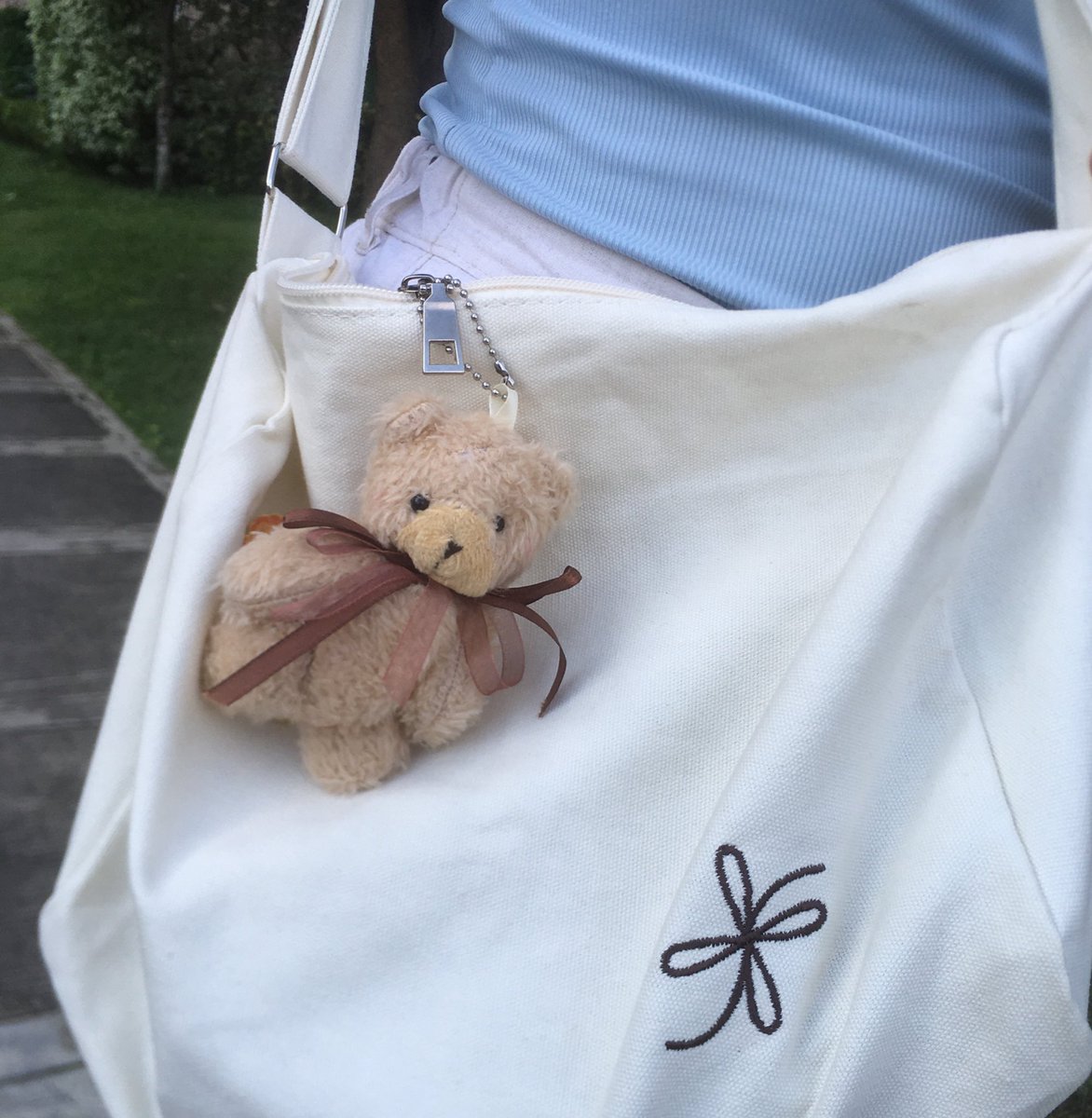 hongnyeongz's tweet photo. β #snshmails
canβt help but to gush about this bag!!! one of my favorite impulsive buys πͺ thank you @madebydanyph for the hassle free transaction! π€ #danyFeedback https://t.co/Lbo3SS3iRg