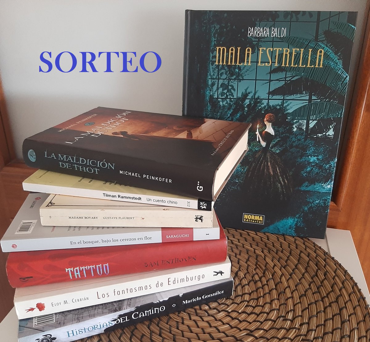 Con motivo del aniversario del blog, #SORTEO de un pack de 8 libros (entre ellos una novela gráfica)!! 😉
Será para España. Para participar, solo tenéis que...
✅ Seguirme <a href="/Juanma_PR79/">Juan Manuel Peñate</a>.
✅ Hacer RT y darle like a esta publicación.
✅ Nombrar a 3 amigos.
.
Hasta el 30/07.
Suerte!!