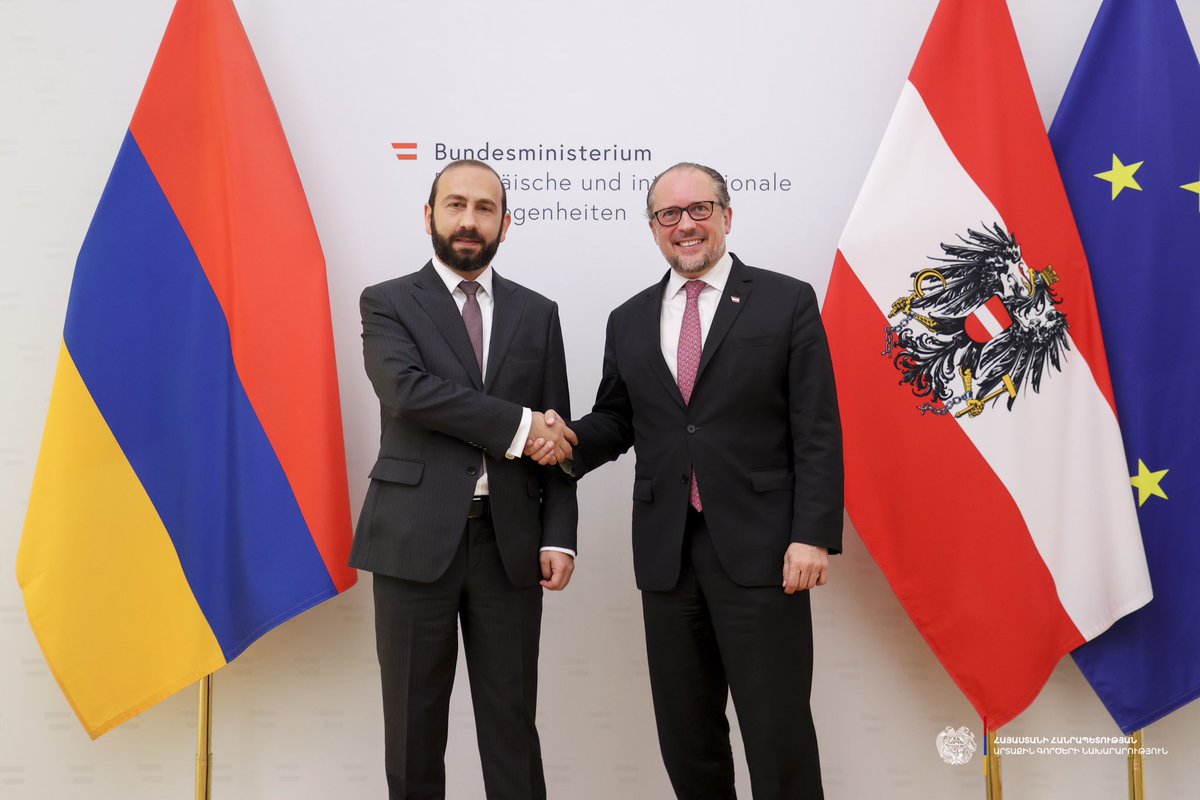 Visit of 🇦🇲FM <a href="/AraratMirzoyan/">Ararat Mirzoyan</a> to #Austria🇦🇹 commenced with a tête-à-tête with FM <a href="/a_schallenberg/">Alexander Schallenberg</a>. Meeting in enlarged format &amp; statements for press to follow.
