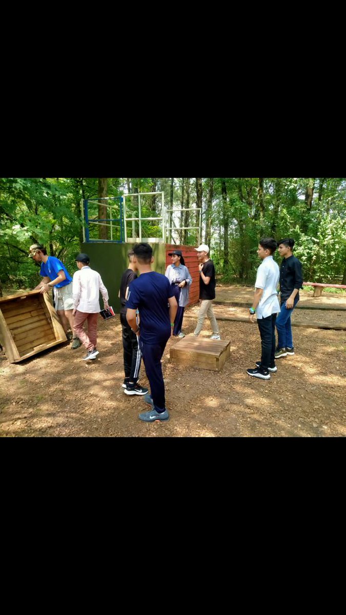 DawoodTdf's tweet photo. Kids of older age groups performing outdoor activities before their mission at Space Camp @usconsulatekhi 

#TDFmagnifiscience #SpaceCamp #STEM #Scienceisforeveryone #TDF #Learning #Innovation #Explore https://t.co/rzBl8ewGk3